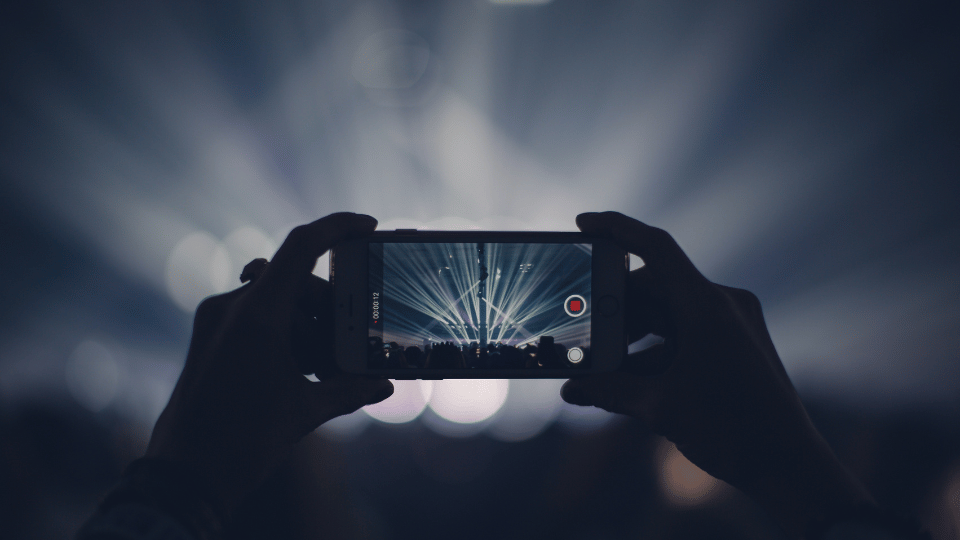 phone using electrical gyroscopic image stabilization at a concert